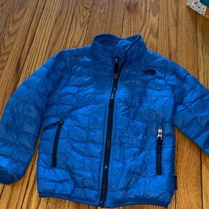 Light quilted north face coat